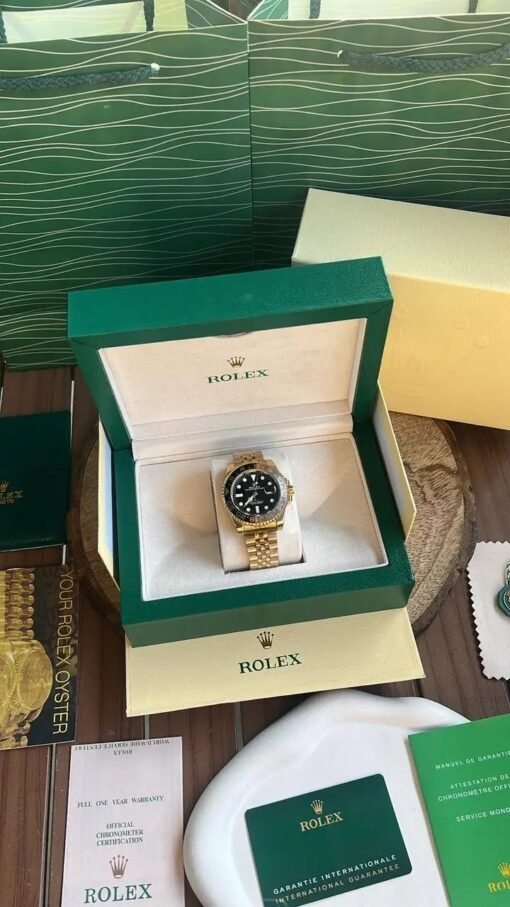 ROLEX GMT GOLD - Image 4